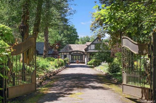 3 Holbrook Rd, Briarcliff Manor, NY, 10510-1123 | Card Image