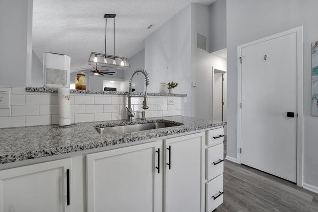 1121 Lake Forest Dr, House other with 3 bedrooms, 2 bathrooms and null parking in Hebron OH | Image 13