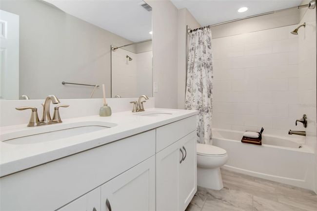 2nd Floor Bath | Image 31