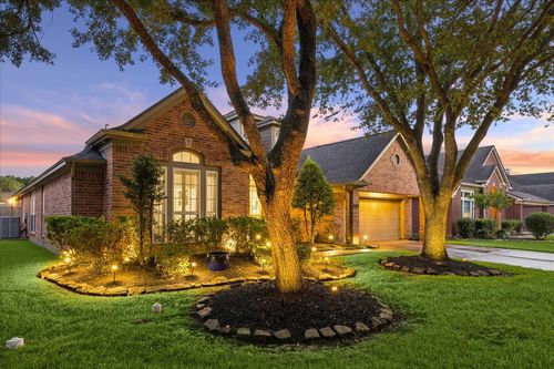 3114 Red Maple Dr, Friendswood, TX, 77546-7912 | Card Image