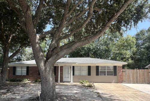 672 Orchard Dr, Diberville, MS, 39540-5803 | Card Image