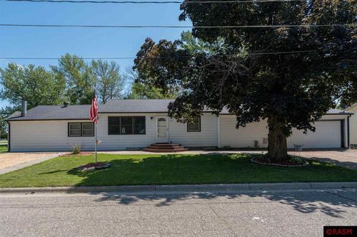 131 S 3rd St, Eagle Lake, MN, 56024-7717 | Card Image
