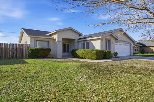 8912 Underwood Ave, California City, CA, 93505-3933 | Card Image