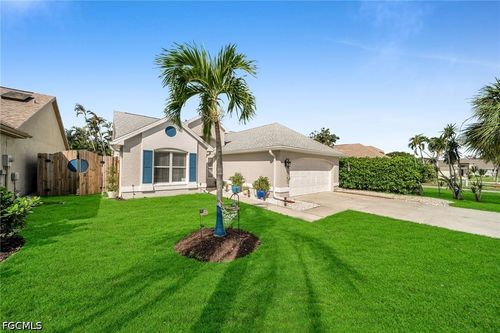 15069 Cloverdale Dr, FORT MYERS, FL, 33919-8305 | Card Image