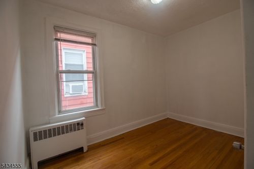 4-89 Van Nostrand Ave, Jersey City, NJ, 07305-3021 | Card Image