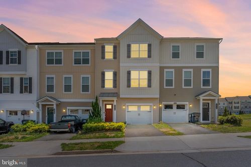 1418 Hudgins Farm Cir, FREDERICKSBURG, VA, 22408-4176 | Card Image