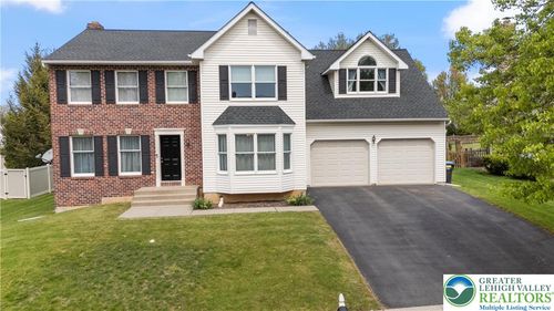 4185 Allen St, Bethlehem, PA, 18020-4578 | Card Image