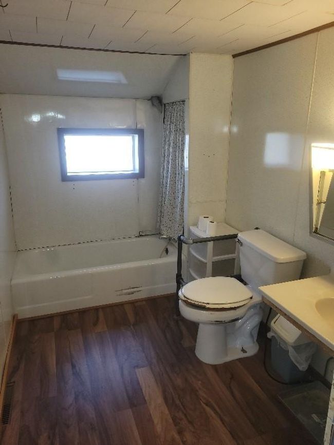 Bathroom. | Image 9