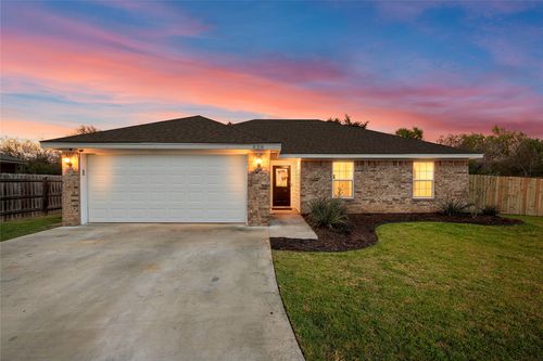 606 Powers St, Lacy Lakeview, TX, 76705-1823 | Card Image