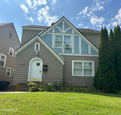 2115 Kensington Rd, Toledo, OH, 43607-1301 | Card Image
