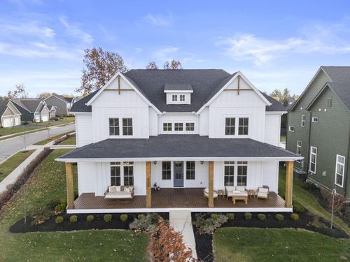 2320 Red Oak St, Lewis Center, OH, 43035-7804 | Card Image