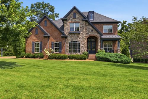 1600 Glenellen Way, Brentwood, TN, 37027-3530 | Card Image