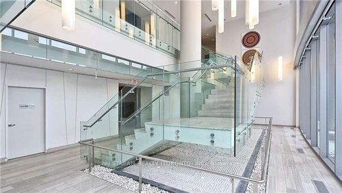 418-70 Forest Manor Rd, North York, ON, M2J0A9 | Card Image