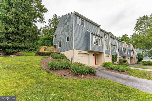 301 S Point Dr, CHADDS FORD, PA, 19317-9735 | Card Image