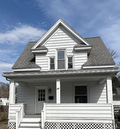 34 Kelsey Rd, Poughkeepsie, NY, 12601-1628 | Card Image