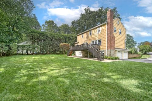 13 Colonial Ln, Valhalla, NY, 10595-1409 | Card Image