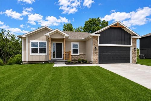 704 Blazing Star Dr, Raymore, MO, 64083-5500 | Card Image