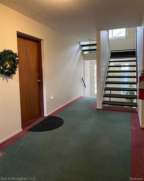 525 E Woodland St, Ferndale, MI, 48220-3718 | Card Image