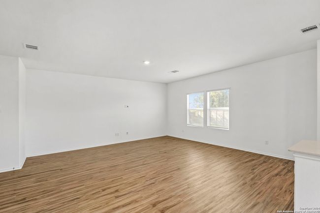 385 Soapstone Pass, House other with 4 bedrooms, 3 bathrooms and null parking in Maxwell TX | Image 4