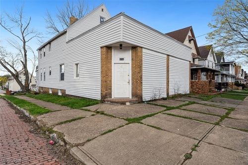 4104 Woburn Ave, Cleveland, OH, 44109-3858 | Card Image