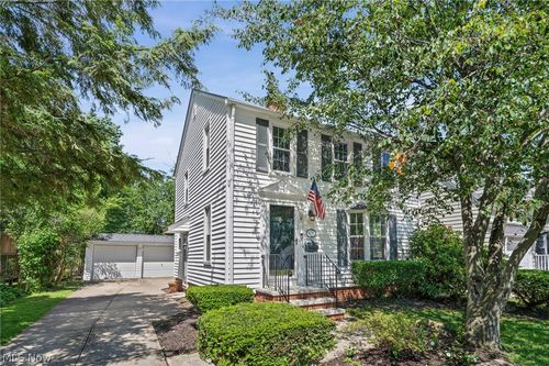 444 Canterbury Rd, Bay Village, OH, 44140-2407 | Card Image