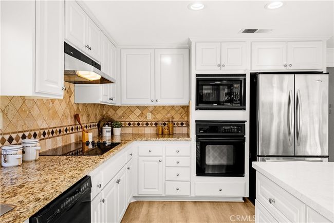 19 Alameda, House other with 5 bedrooms, 3 bathrooms and 2 parking in Irvine CA | Image 11