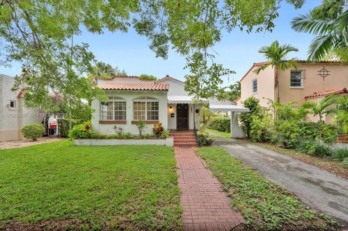 644 Navarre Ave, Coral Gables, FL, 33134 | Card Image