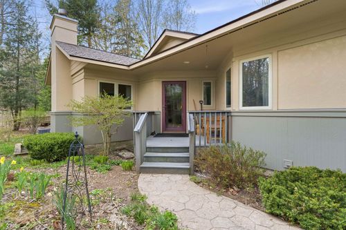 12055 S Woodwinds Cir, Traverse City, MI, 49684-7725 | Card Image