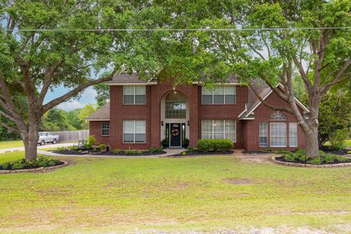 2807 Shadow Lawn St, Brenham, TX, 77833-9345 | Card Image