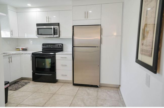 APT-206 - 8901 S Hollybrook Blvd, Condo with 1 bedrooms, 2 bathrooms and null parking in Pembroke Pines FL | Image 4