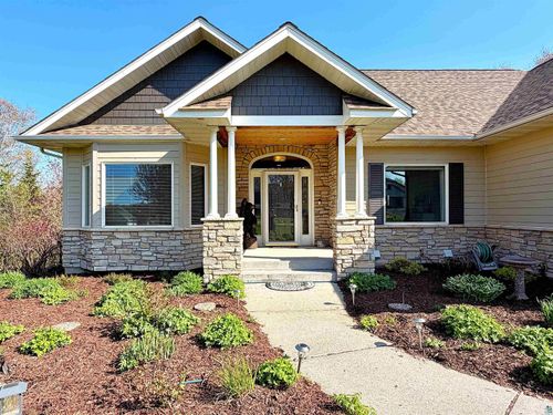 2717 Northridge Dr, Duluth, MN, 55811-4210 | Card Image