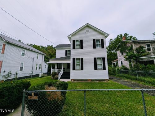 186 Triple Court Dr, Honaker, VA, 24260-7013 | Card Image
