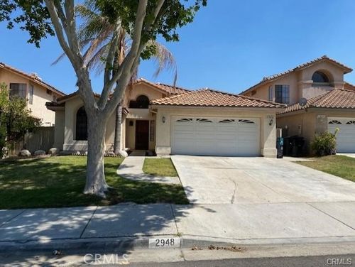 2948 Dartmouth Cir, Corona, CA, 92879 | Card Image