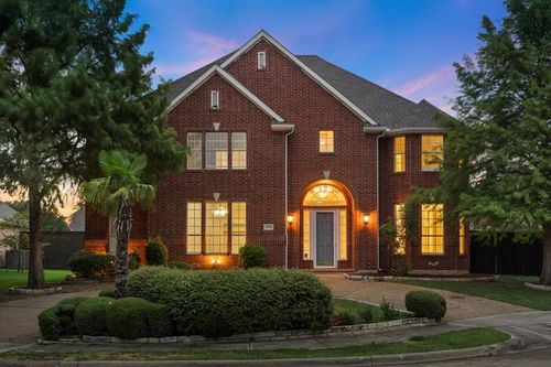 1404 Parkwood Dr, Carrollton, TX, 75007-6036 | Card Image