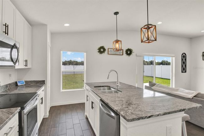 Kitchen | Image 8
