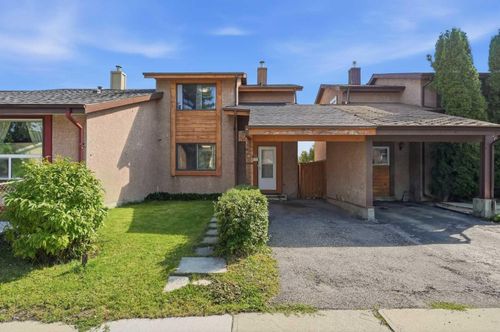 40 Pinecliff Close Ne, Calgary, AB, T1Y4N5 | Card Image