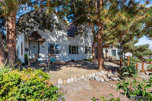 22 S Emerson Ave, Wenatchee, WA, 98801-2611 | Card Image