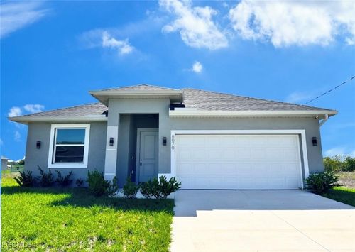 8070 Marsh Cir, Labelle, FL, 33935-2414 | Card Image