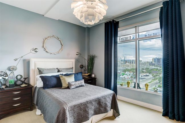 UNIT-802 - 500 Seawall Blvd, Condo with 2 bedrooms, 2 bathrooms and 1 parking in Galveston TX | Image 8
