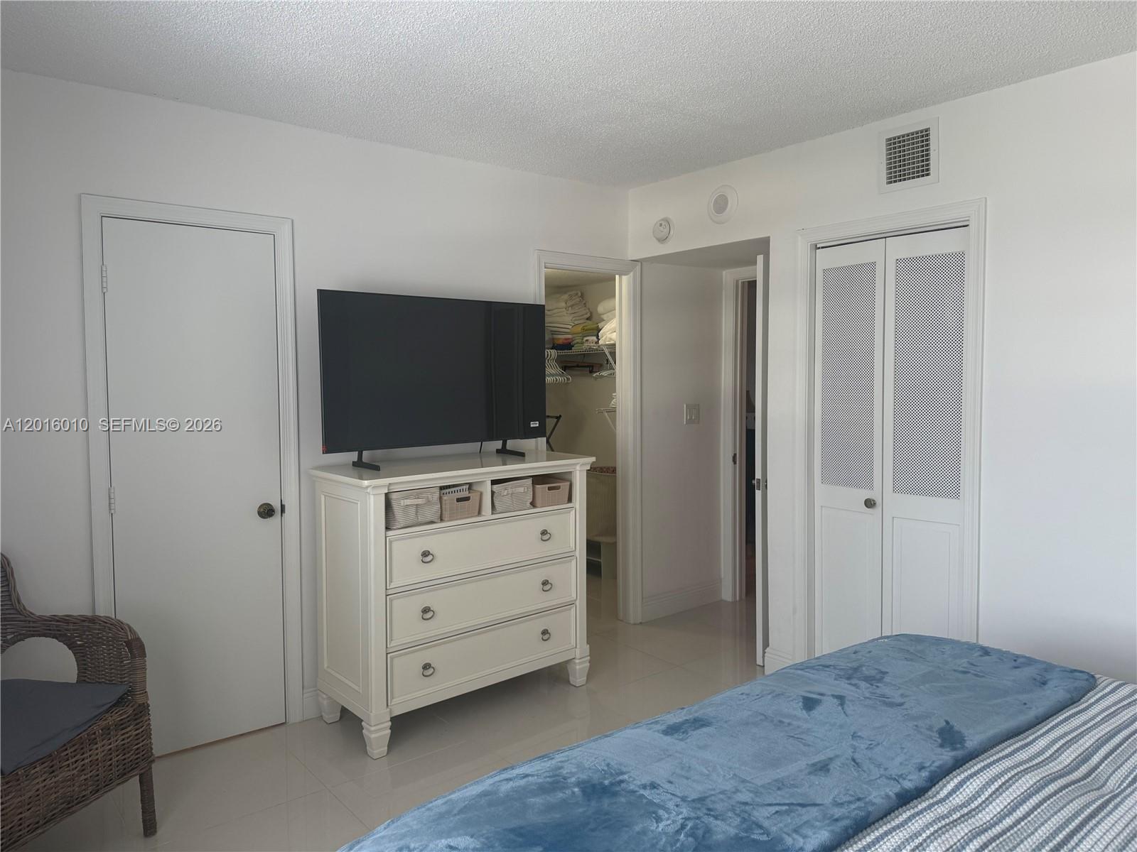 Residential Lease in Lauderdale By The Sea 3