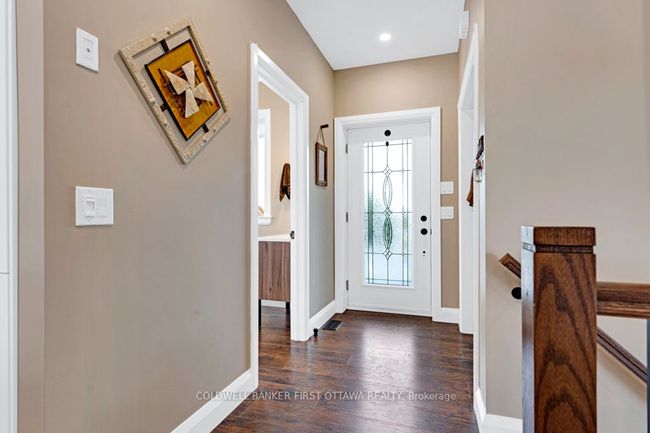 38 Tuttle Pt, House other with 3 bedrooms, 3 bathrooms and 6 parking in Johnstown ON | Image 8