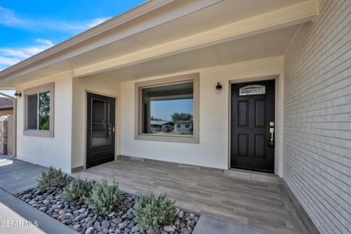 420 De Leon Dr, El Paso, TX, 79912-5047 | Card Image