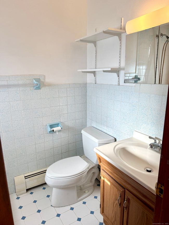 APT-2 - 10 Fairview Ave, Home with 1 bedrooms, 1 bathrooms and 1 parking in Norwalk CT | Image 11