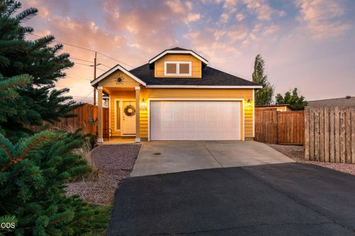 3301 Sw Antler Ridge Ln, Redmond, OR, 97756-1781 | Card Image
