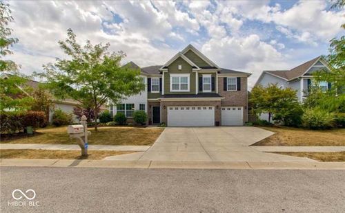 9993 Pepper Tree Ln, Noblesville, IN, 46060-1285 | Card Image