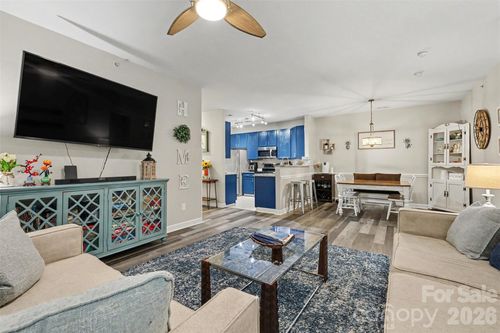 10616 Hill Point Ct, Charlotte, NC, 28262-2673 | Card Image