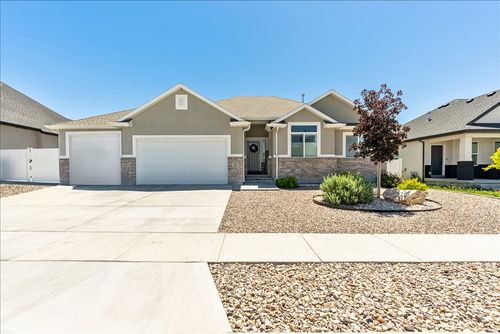 545 W 2030 N, Tooele, UT, 84074-1946 | Card Image