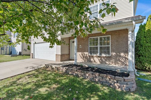 221 Quiet Ln, La Vergne, TN, 37086-2848 | Card Image