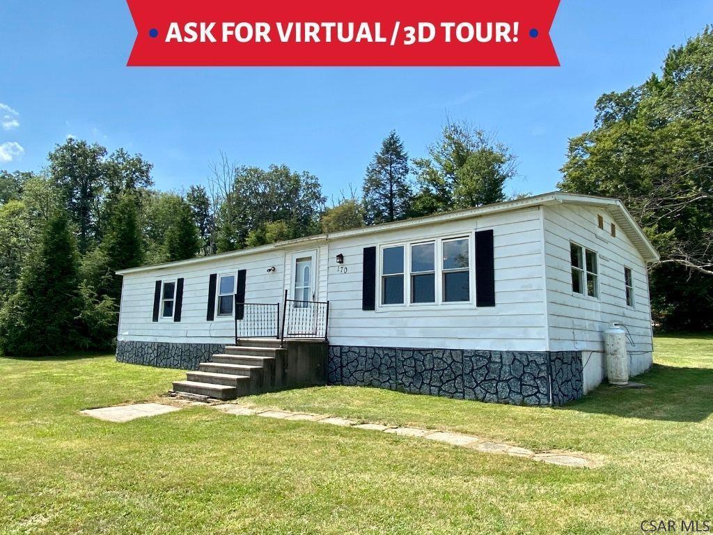 Caitlyn Dr, Johnstown, PA 15904