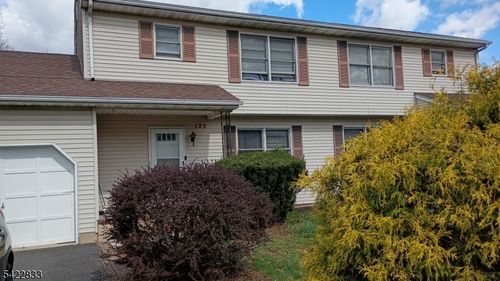 125 Alcorne St, Somerset, NJ, 08873-2145 | Card Image